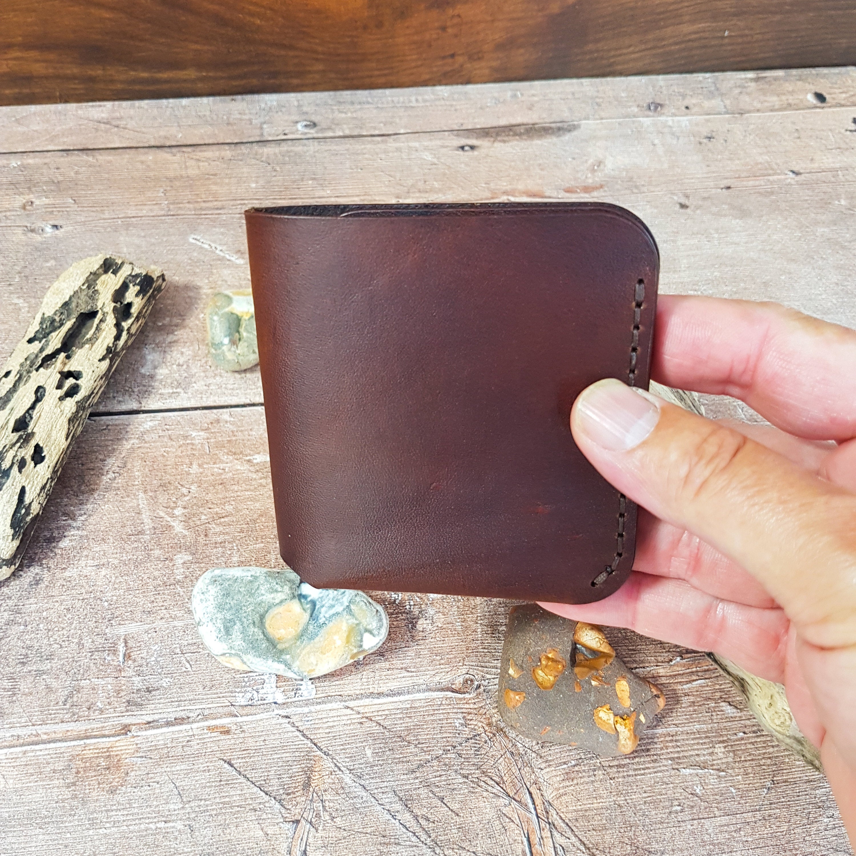 Leather Bi-fold Wallet, Simple Leather Wallet For Cards & Cash, Unisex Leather Wallet, Minimalist Leather Cash Wallet, Multi Currency Wallet