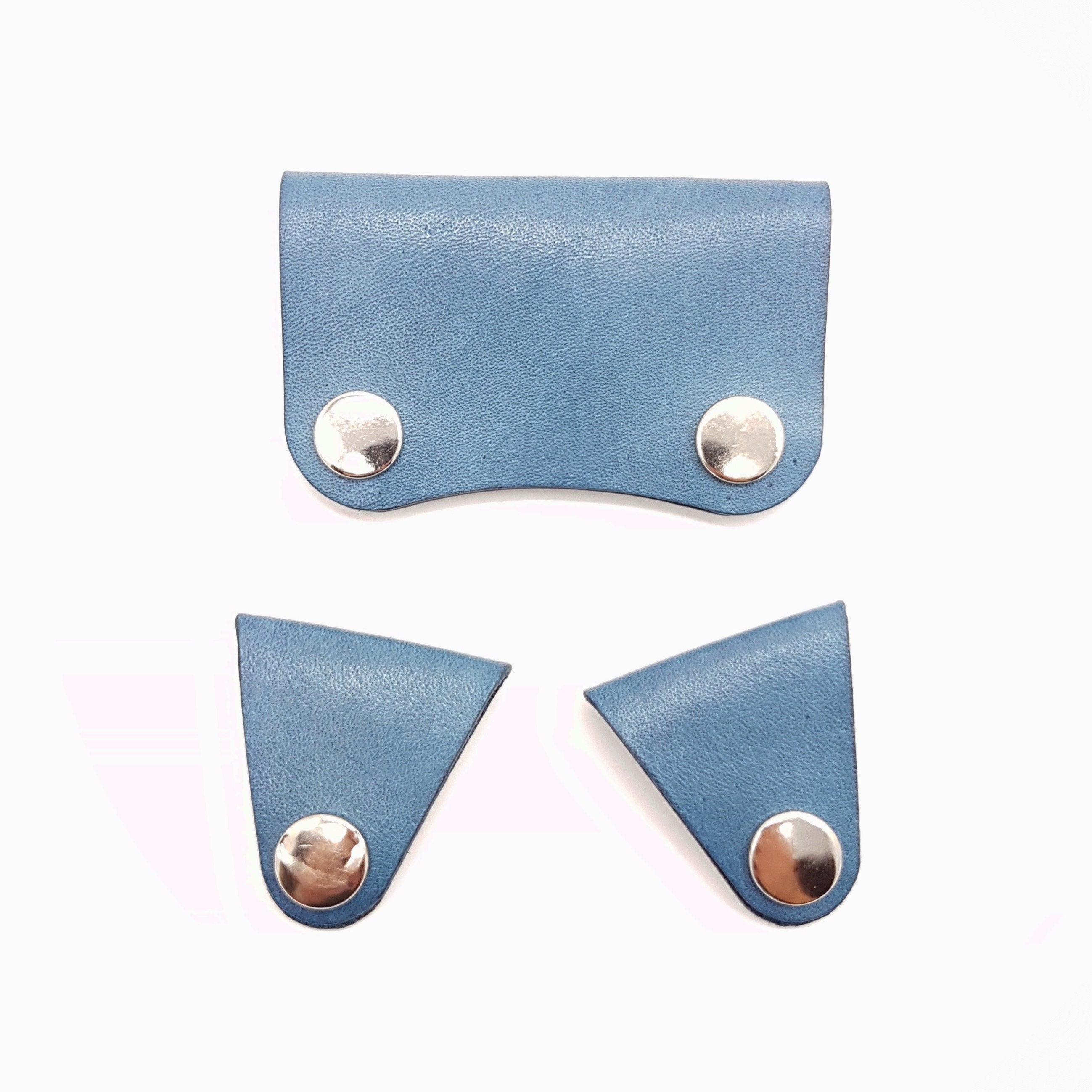 Handmade Leather Cable Organizer Set: Earphone Cord Keeper, Veg Tan Leather